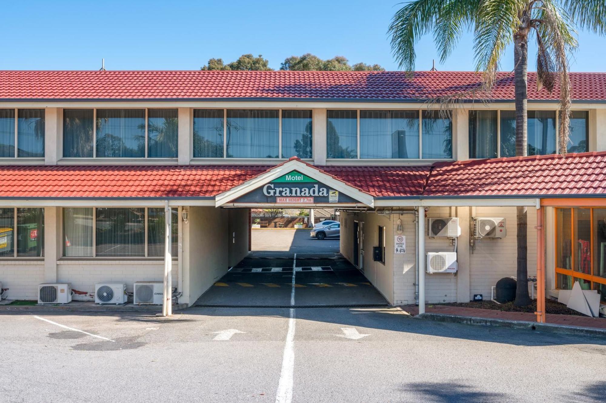 Adelaide Granada Motor Inn Eksteriør billede