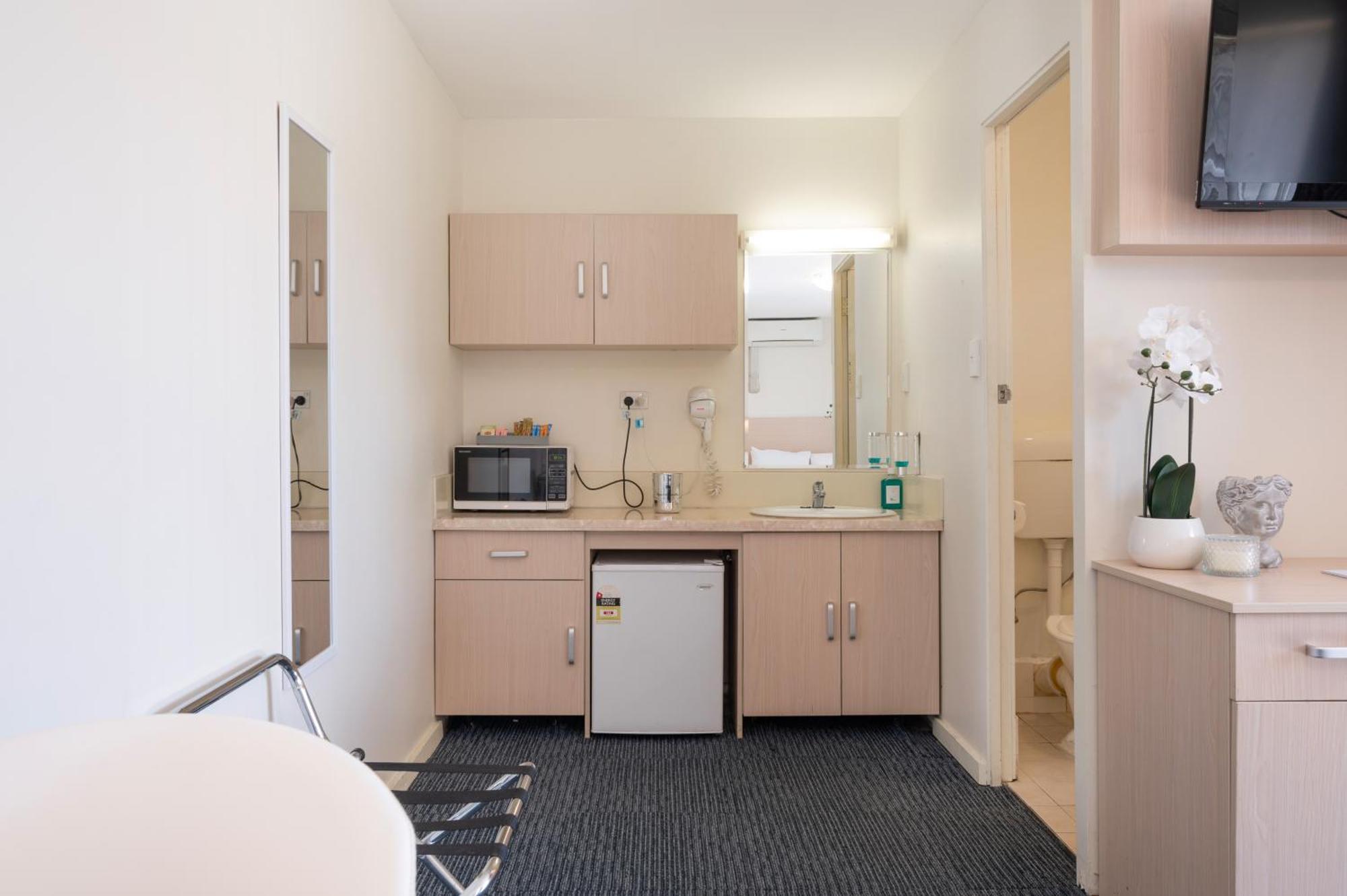Adelaide Granada Motor Inn Eksteriør billede